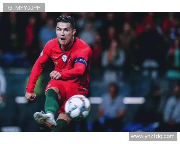 足球巨星真情流露深情感谢母亲一路支持成就辉煌事业